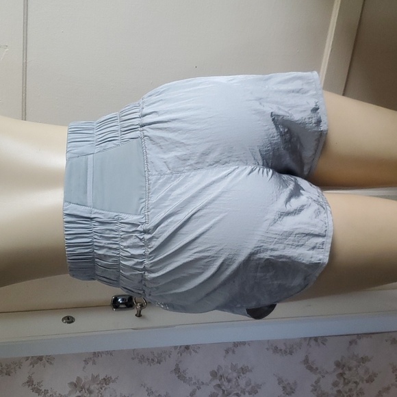 Free People Movement The Way Home Grey Shorts Size Small - Picture 3 of 10